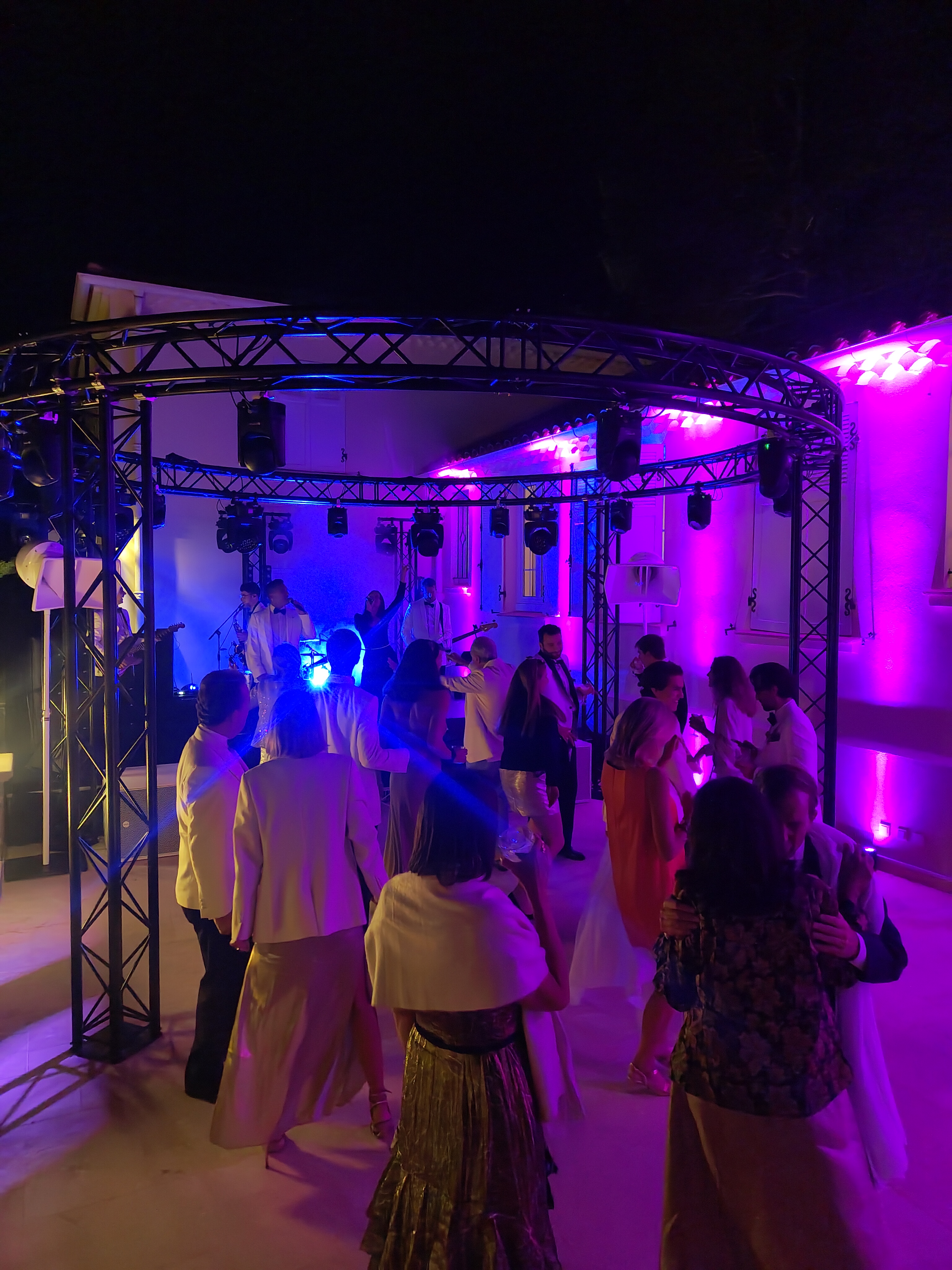 wedding band France live wedding music France French wedding band destination wedding band France luxury wedding entertainment France wedding musicians France live band Provence Riviera wedding band South of France wedding band Provence wedding entertainment Côte d’Azur wedding band wedding reception band France hire wedding band France book live wedding band France elegant wedding band France wedding ceremony musicians France party wedding band France professional wedding band France live music wedding France romantic wedding band France